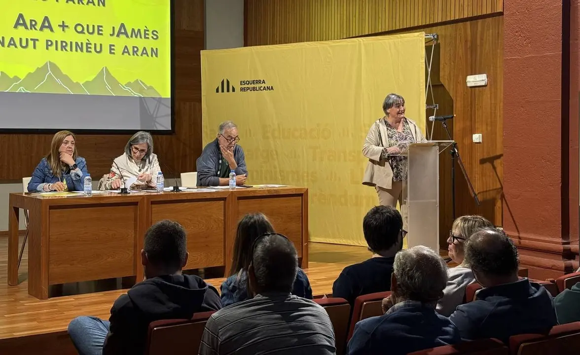 Roser Bombard&oacute; Congr&eacute;s Regional ERC 1