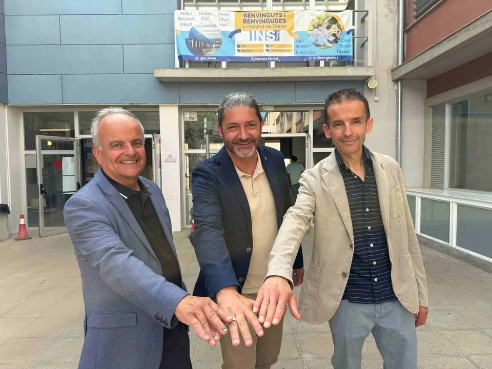 NOU AUTOB&Uacute;S TREMP EL PONT DE SUERT