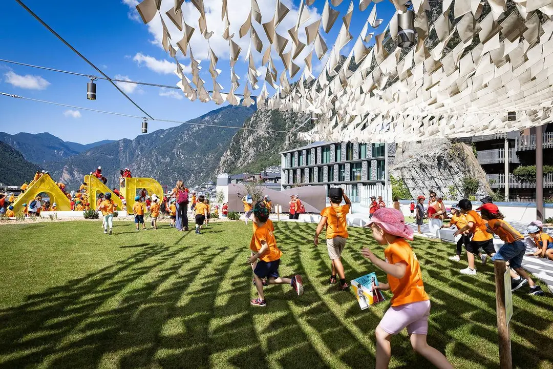 Pla&ccedil;a del Poble Andorra la Vella 4