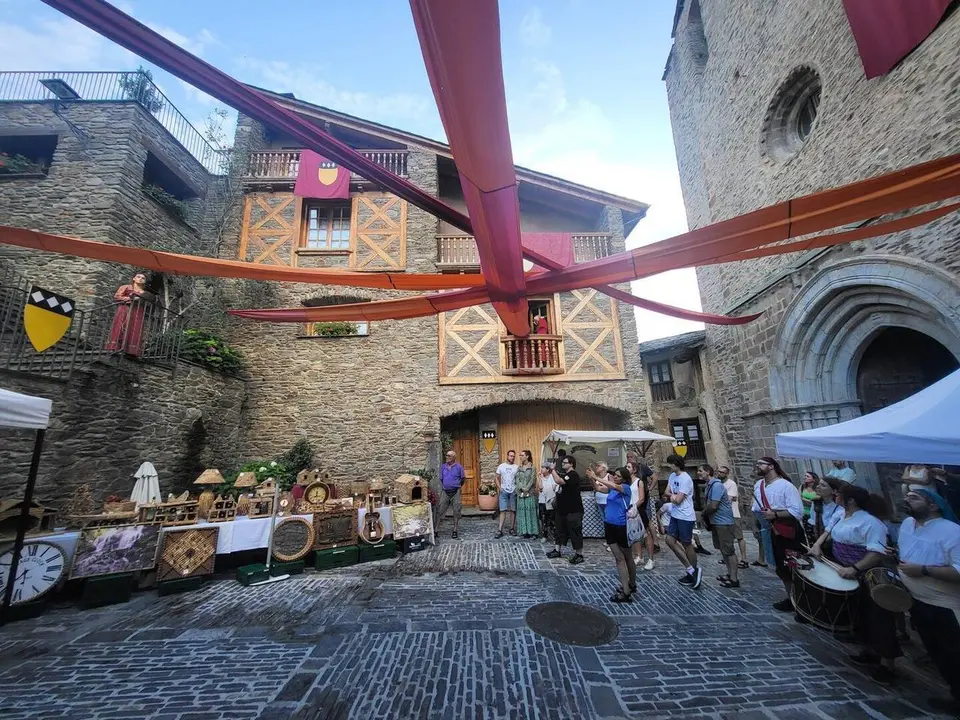 Castellb&ograve; mercat c&agrave;tar 2025