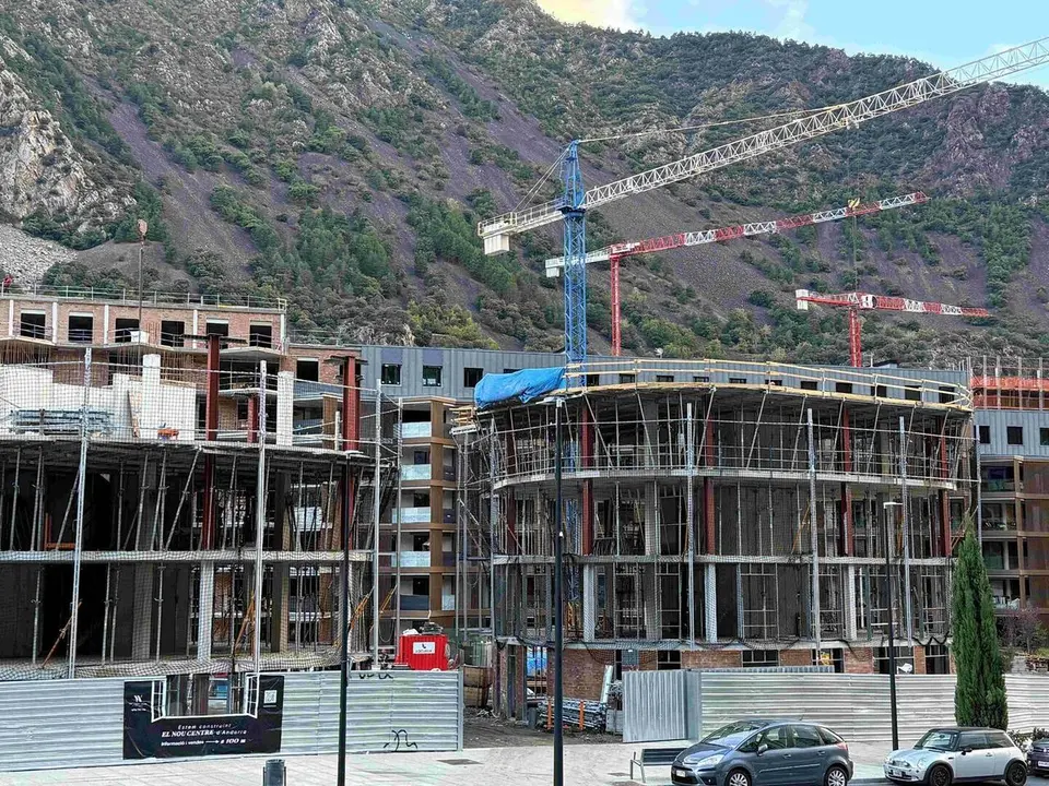 Construcci&oacute; Andorra la Vella 2