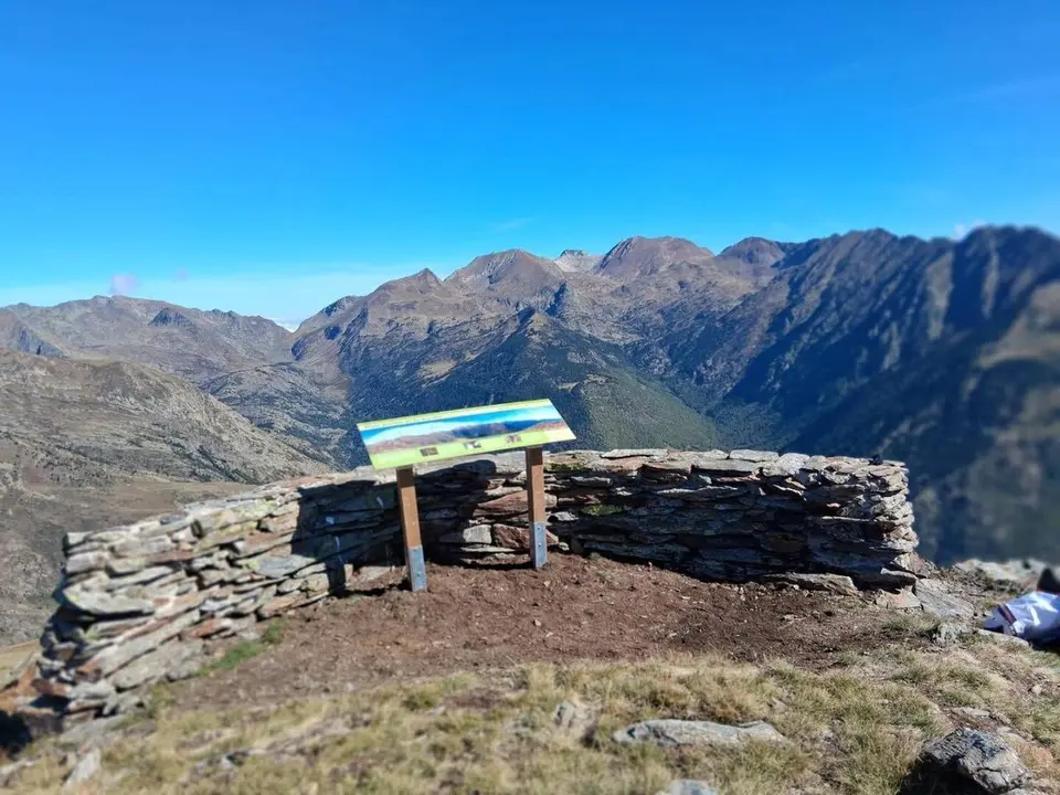 Cartell panor&agrave;mic del mirador del Tuc de la Cima 1