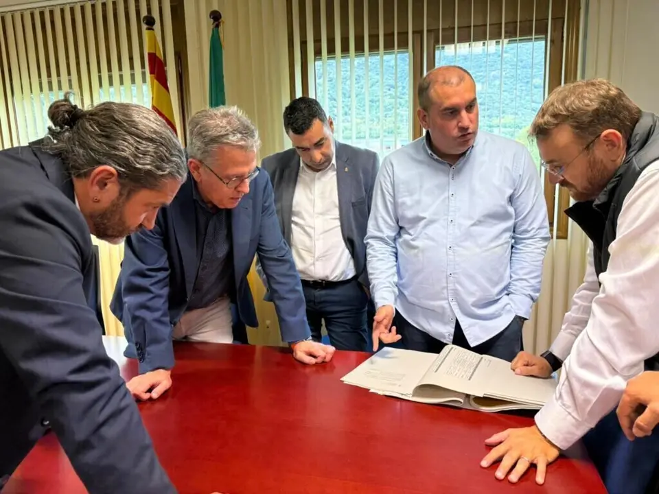 Esc&agrave;s esllavissada diputaci&oacute; 1