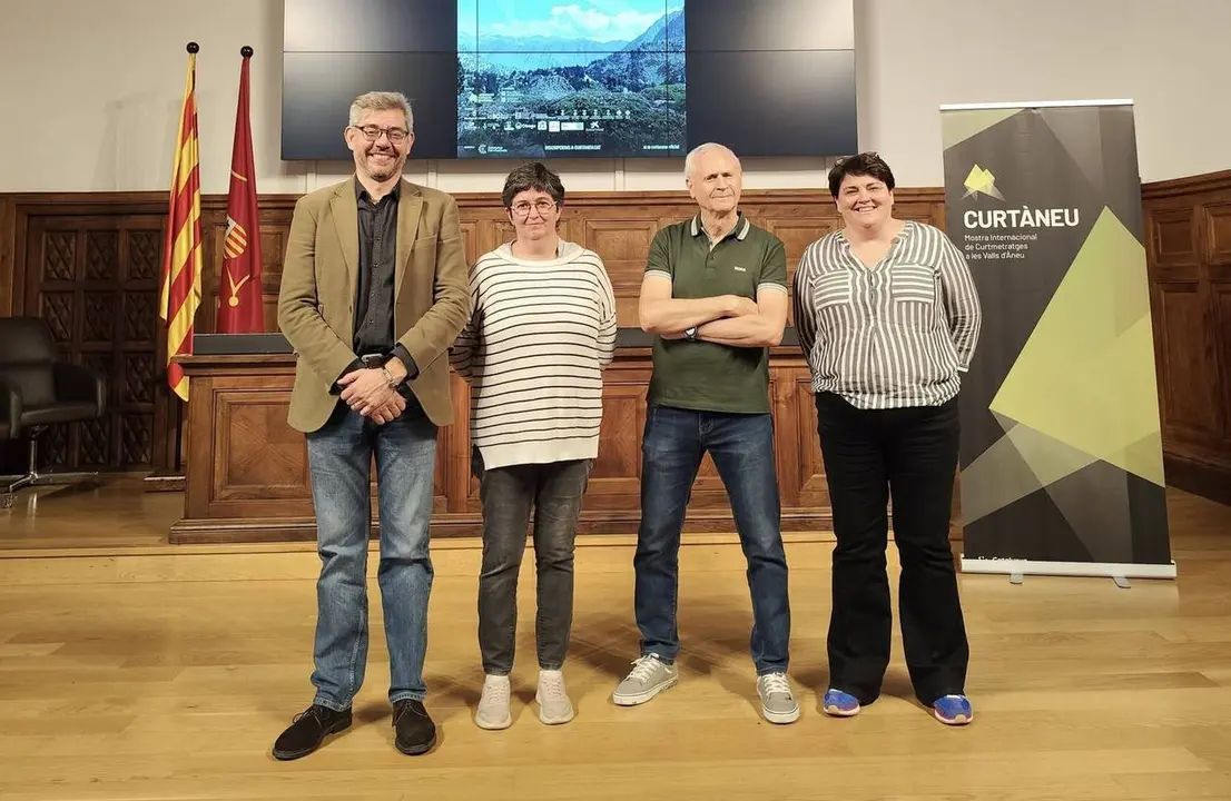 Curt&agrave;neu 2025 presentaci&oacute; 1