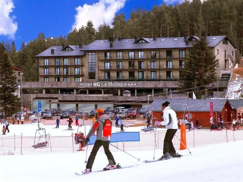 Hotel Pista Llarga