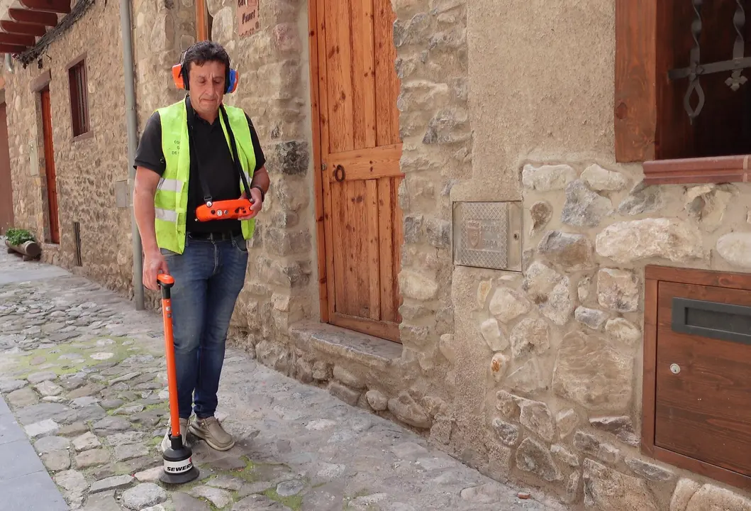 Tasques de recerca de fuites a la xarxa d'abastament d'aigua de Bagà_1