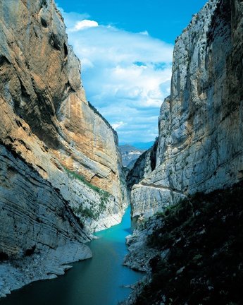 Panoràmica del Congost de Mont-rebei, al Pallars Jussà. (vertical)