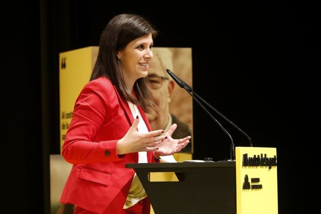 La cap de llista d'ERC per Lleida a les eleccions al Parlament, Marta Vilalta, durant el míting a Mataró. Imatge del 28 de gener de 2021. (Horitzontal)
