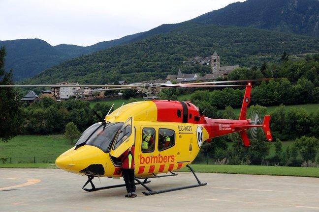 Pla general de l'helicòpter amb base a Tírvia, al Pallars Sobirà, el 23 de setembre del 2021. (Horitzontal)