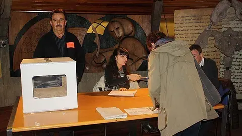 9N 
