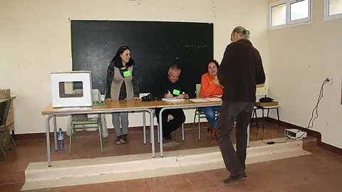 9N 