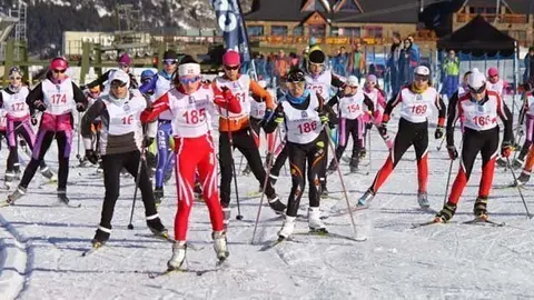 Aranskating d'esqu&iacute; de fons
