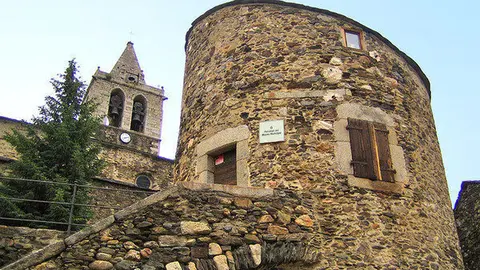 Ll&iacute;via 