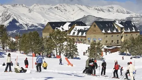 Hotel Port-Ain&eacute; 2000