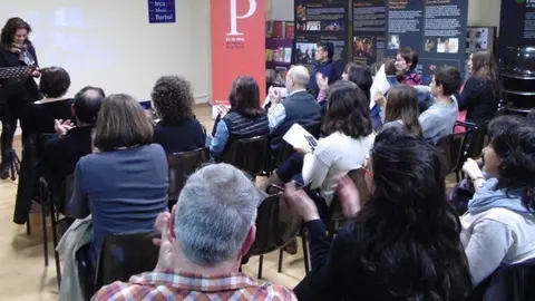 FOTO DIA MUNDIAL DE LA POESIA2