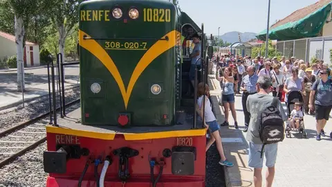 Arribada dle Tren dels Llacs a la Pobla de Segur