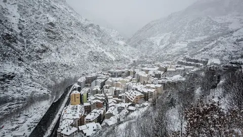 Sant Juli&agrave; de L&ograve;ria_ aerial_1