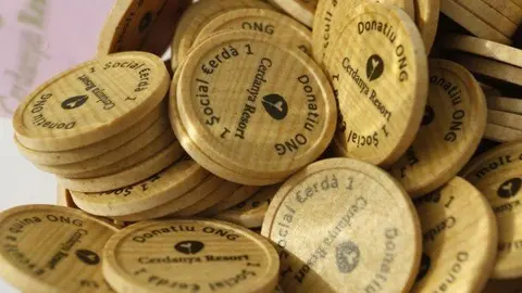cerdanya-resort-monedas-solidarias-15780