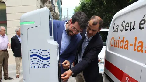 Inauguració 1r punt recàrrega vehicles elèctrics 022 (1)