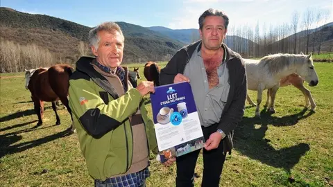 22 03 2016 SORT  JORDI BARO I JOSEP PERO  COMERCIALITZAN LA LLET DE LES SEVES EQUES FOTO ANA MENESES