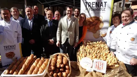 Presentació del Trenat de Formatge, pa propi de l'Alt Urgell 013 (1)