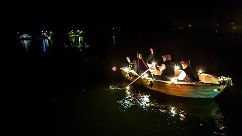 027
