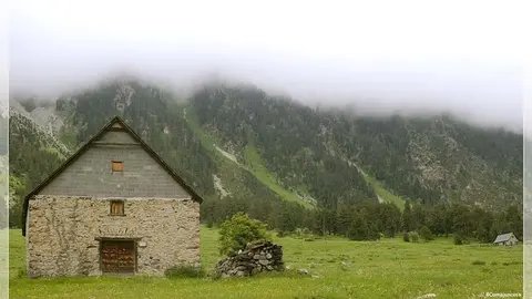 Circ de Colom&Euml;rsParc Nacional d'Aig&cedil;estortesVal d'AranCAT 0616