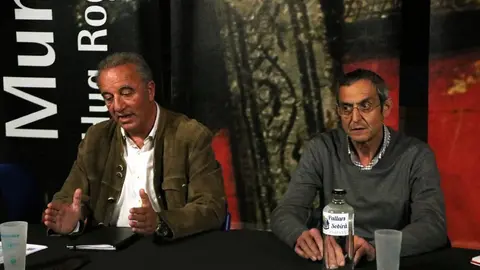Pla mig del president del Consell Comarcal del Pallars Sobir&radic;&dagger;, Carles Is&radic;&int;s, i l'alcalde de la Guingueta d'&radic;&Auml;neu, Josep Cerv&radic;&ge;s, al Consell d'Alcaldes de l'1 d'abril del 2019. (horitzontal)