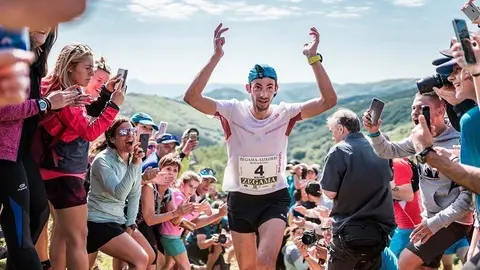 kilian-jornet-en-zegama-aizkorri-2019.-jordi-saragossa-960x640