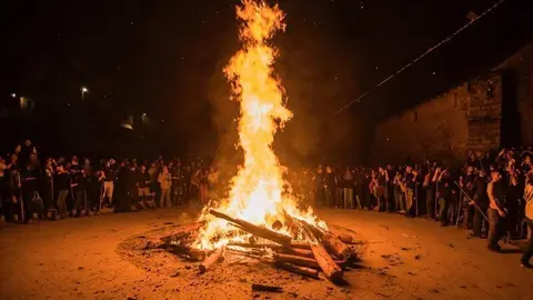 Falles d'Isil