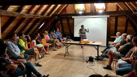 Un instant de l'assemblea constituent de la Plataforma Salvem Salau, celebrada a Isil el 17 d'agost del 2019. (Horitzontal)