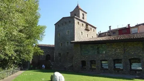 Palau Abacial del Pont de Suert