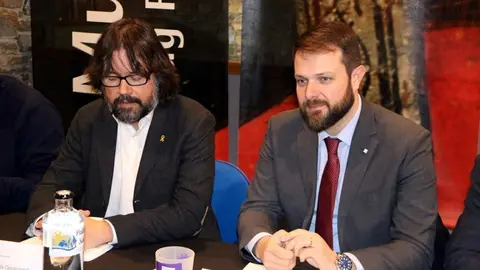 Pla mig del Secretari General de l&sbquo;&Auml;&ocirc;Esport i director del Programa Pirineus-Barcelona 2030, Gerard Figueres, i el President de Ferrocarrils de la Generalitat de Catalunya, Ricard Font, l'11 de desembre del 2019. (horitzontal)