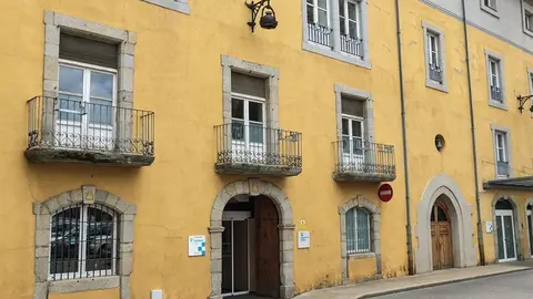 Edifici de l'antic hospital de Puigcerdà 2