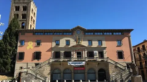 Pla general de la fa&ccedil;ana de l'Ajuntament de Ripoll en una imatge d'arxiu publicada el 7 de maig del 2019. (Horitzontal)