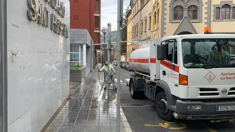 Desinfecci&oacute; a l'Hospital de la Seu
