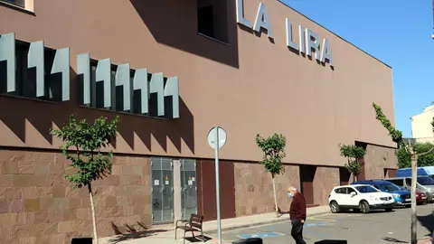 Pla general de l'equipament cultural La Lira de Tremp el 22 de maig del 2020. (horitzontal)