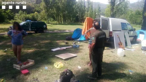 Acampada il&middot;legal a la Pobla de Segur