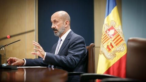 Ministre Joan Mart&iacute;nez Benazet tris
