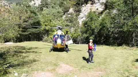 Bombers rescat a la Vansa