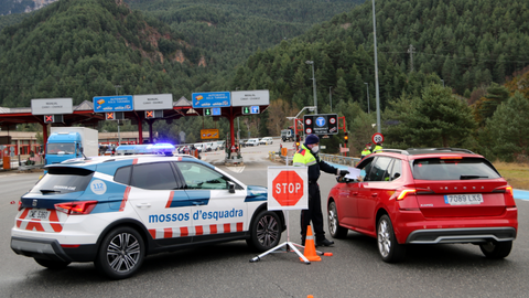 Mossos T&uacute;nel del Cad&iacute;