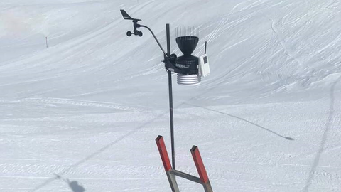 Estacio meteorologica del Clot de la Llanca al Pallars Sobira