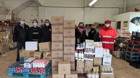 Donaci&oacute; aliments Confraria Sant Antoni al Banc d'Aliments-2