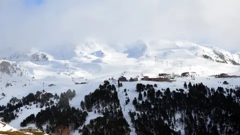 Pla general de l'estaci&oacute; de Baqueira Beret, el 22 de desembre del 2020. (Horitzontal)