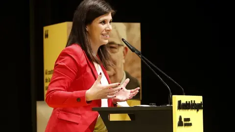 La cap de llista d'ERC per Lleida a les eleccions al Parlament, Marta Vilalta, durant el m&iacute;ting a Matar&oacute;. Imatge del 28 de gener de 2021. (Horitzontal)