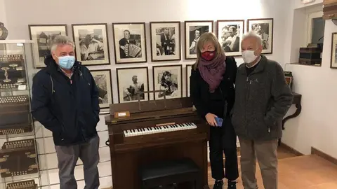 Consellera cultura Museu de l'acordi&oacute; d'Ars&egrave;guel