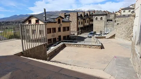 Placeta Josep Pla de Puigcerd&agrave;