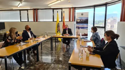 Pla general de la reuni&oacute; de les presid&egrave;ncies dels consells comarcals de l'Alt Pirineu i la s&iacute;ndica d'Aran el 7 d'abril del 2021. (horitzontal)