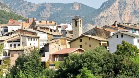 Peramola poble 1