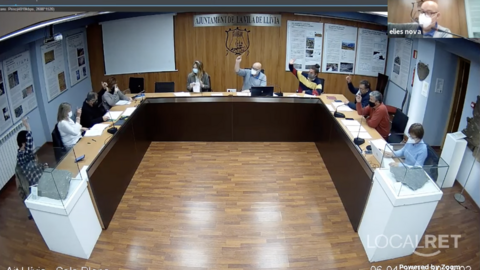 Ple municipal Ajuntament de Ll&iacute;via
